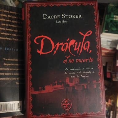 Drácula : el no muerto  