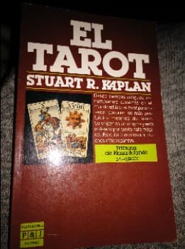 El Tarot (Explaination of Tarot in Spanish)